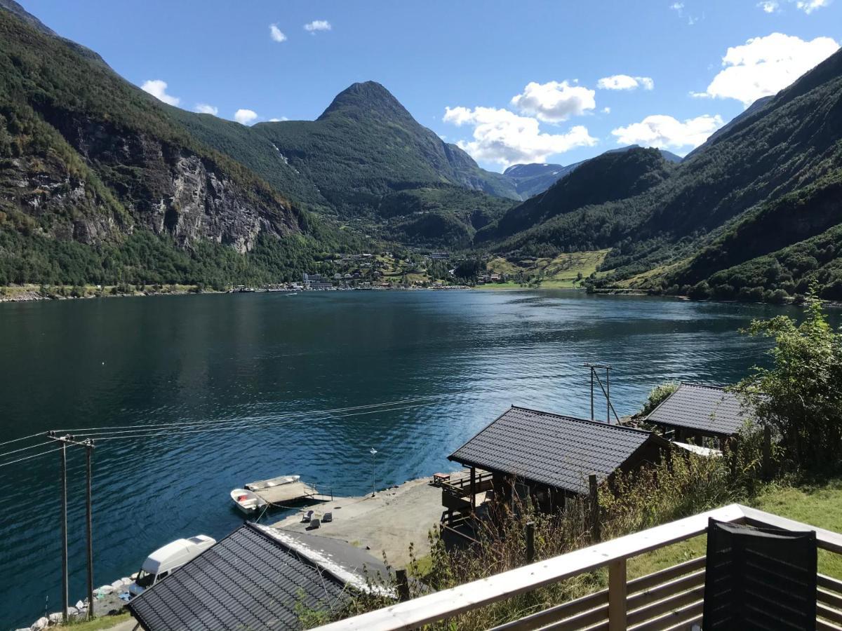 Solhaug Fjordcamping Geiranger Esterno foto
